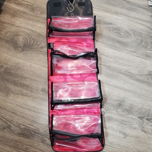 Sold Mary kay Roll up makeup bag in hot pink - Picture 9 of 12